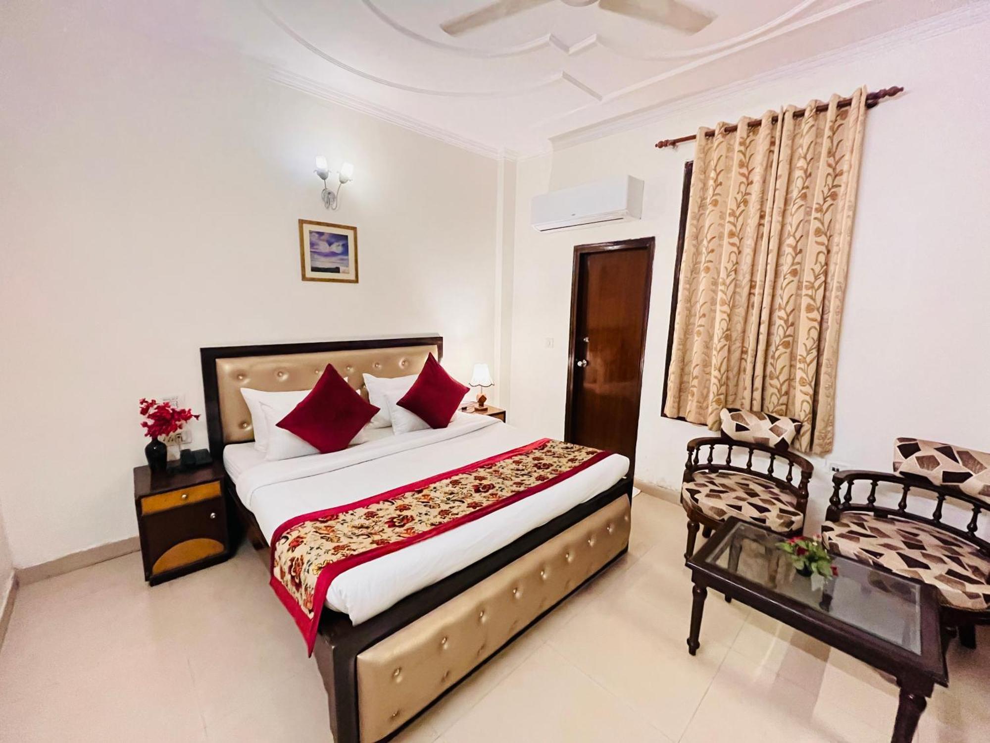 Hotel Paras - Karol Bagh Delhi Exterior photo